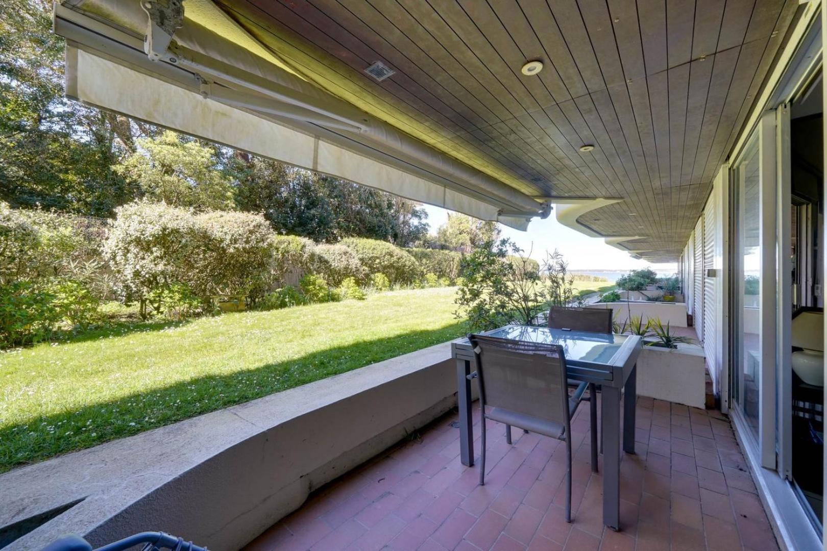 Appartement Avec Terrasse, Acces Pereire - Boulevard De L'ocean, Arcachon