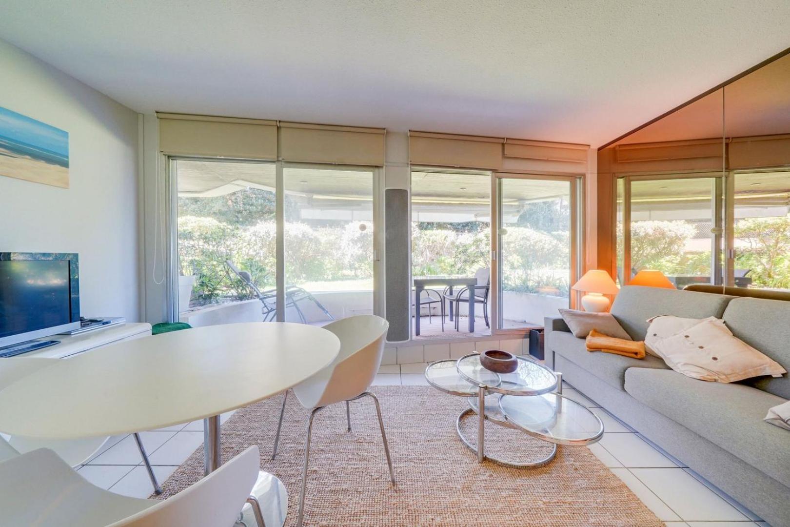 Avec Terrasse, Acces Pereire - Boulevard De L'ocean, Appartement *